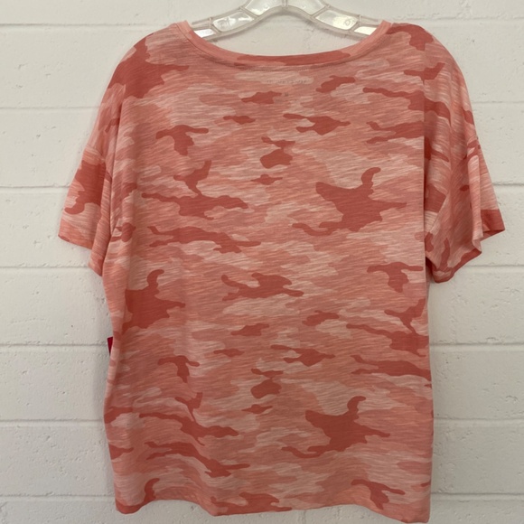 Vince Camuto Camo Short Sleeve Top M NWT - Picture 7 of 10
